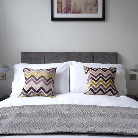 Cotels At 7Zero1: Modern Central Apartments with Broadband & Parking Milton Keynes Exterior photo