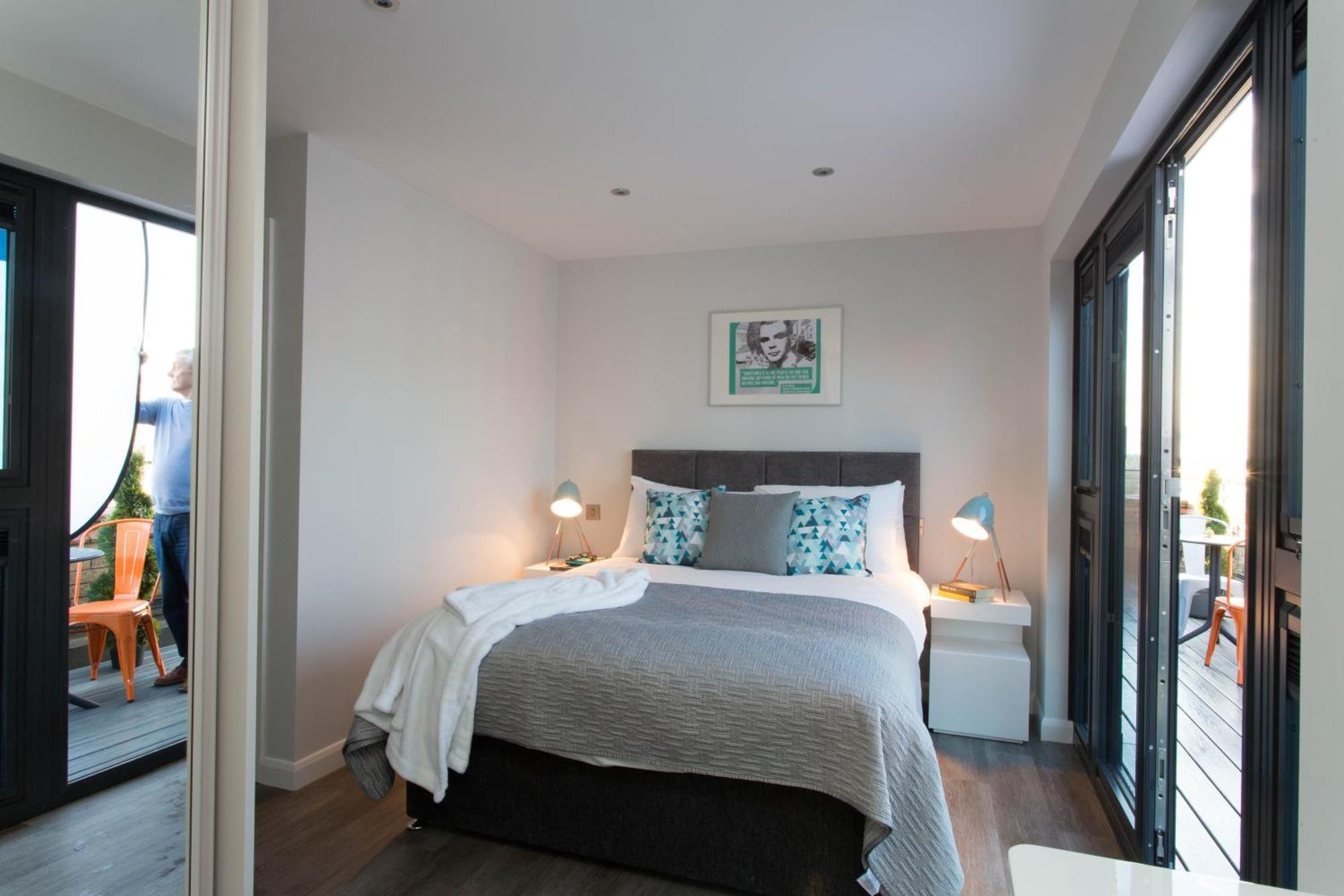 Cotels At 7Zero1: Modern Central Apartments with Broadband & Parking Milton Keynes Exterior photo