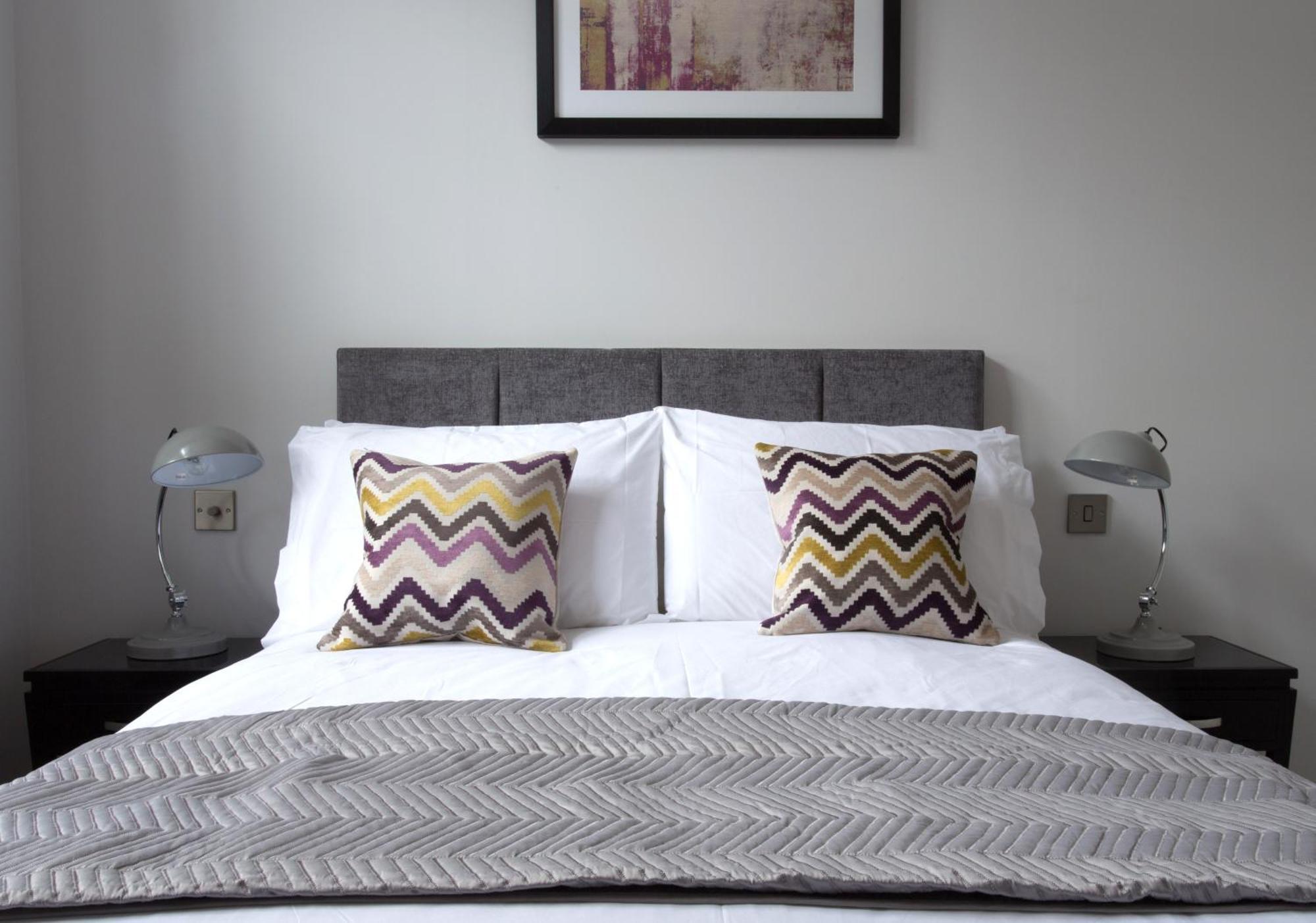 Cotels At 7Zero1: Modern Central Apartments with Broadband & Parking Milton Keynes Exterior photo