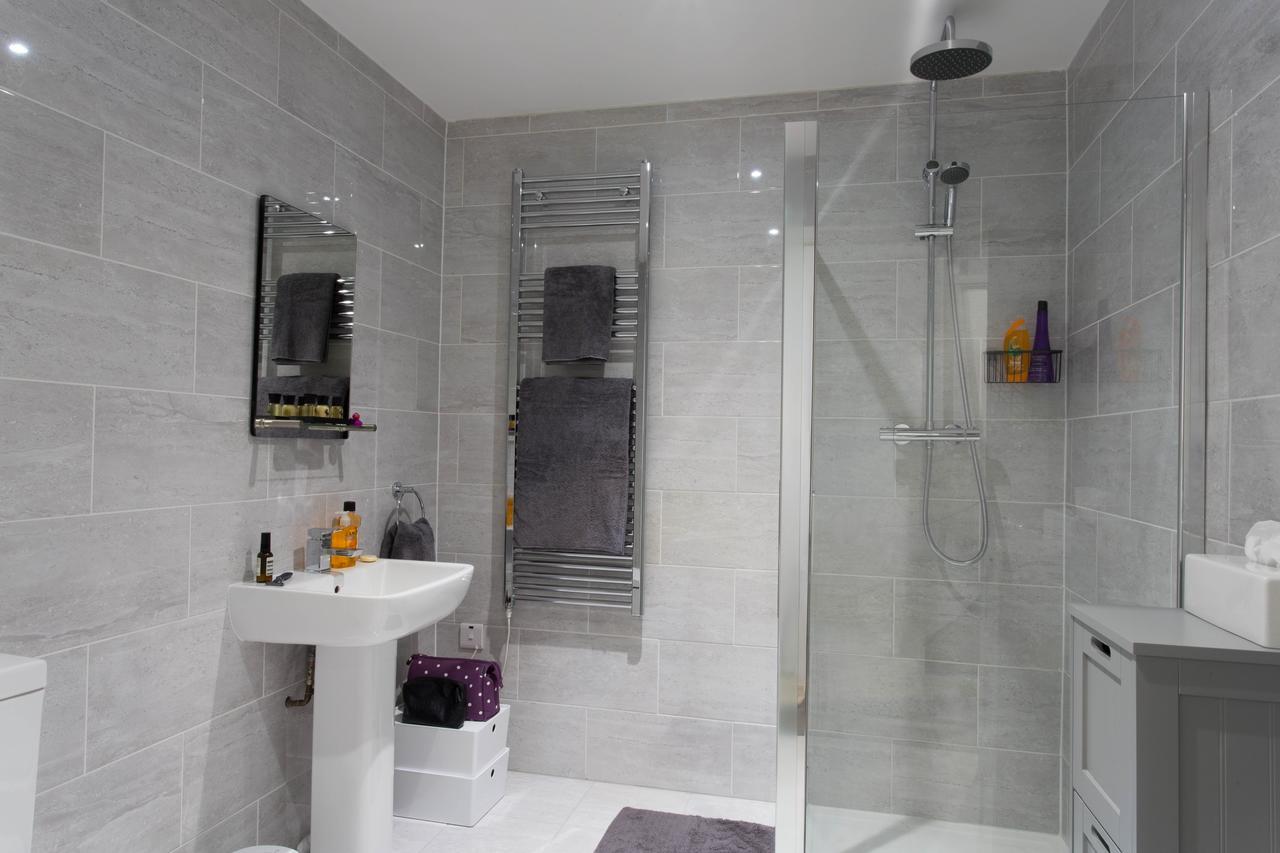 Cotels At 7Zero1: Modern Central Apartments with Broadband & Parking Milton Keynes Exterior photo